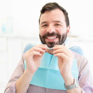 4 Reasons to Choose Invisalign for Teeth Straightening